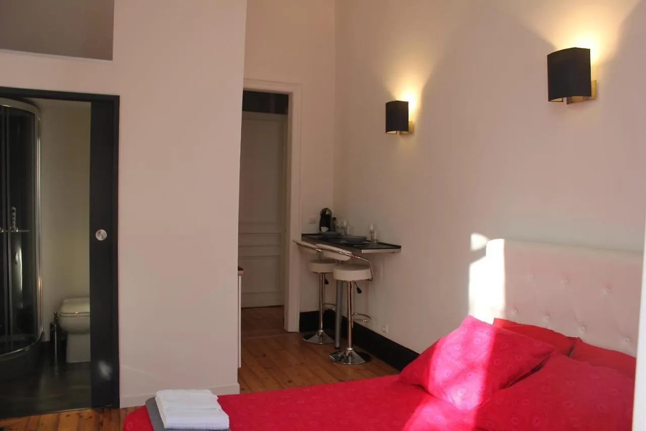 Quarto em Acomodações Particulares Les Cariatides Apartamento Lille França